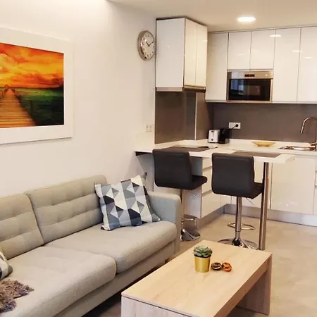 Apartment Beautiful Apartment, Recently Renovated.