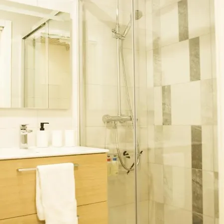 Beautiful Apartment, Recently Renovated. Appartamento *